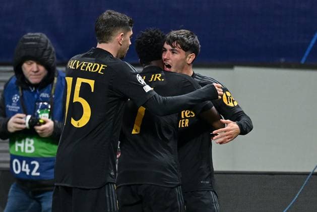 13 02 2024, Football, UCL, UEFA Champions League, Round of 16, Season 2023 2024, RB Leipzig Real Madrid, Brahim Diaz Real Madrid celebrates the 1-0 goal for Real Madrid with the team xRHR PHOTO TKx Copyright: TeresaxKroeger RHR-FOTOx RHR-FOTO TK