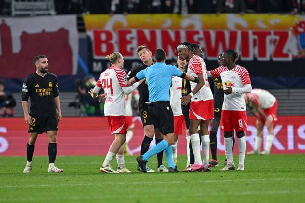 13 02 2024, Football, UCL, UEFA Champions League, Round of 16, Season 2023 2024, RB Leipzig Real Madrid, pack formation xRHR PHOTO TKx Copyright: TeresaxKroeger RHR-FOTOx RHR-FOTO TK