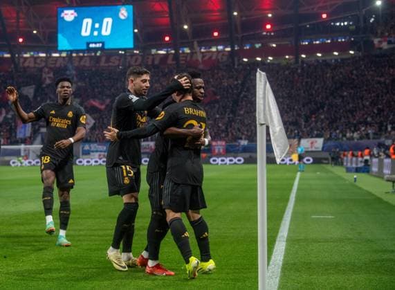 Football, men, 2023 2024 season, UEFA Champions League round of 16, first leg , RB Leipzig Real Madrid, f l Aurelien Tchouameni, Federico Valverde, Brahim Diaz, Vinicius Junior all Madrid , cheering after the 1-0 goal, 13 02 2024, Copyright: xSebastianxRäppold MatthiasxKochx