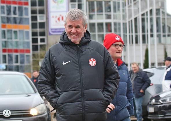 14 02 2024, xmohx, Fußball 2 Bundesliga, 1 FC Kaiserslautern Training emspor, v l The new coach Friedhelm Funkel Kaiserslautern at the first official training DFL DFB REGULATIONS PROHIBIT ANY USE OF PHOTOGRAPHS as IMAGE SEQUENCES and or QUASI VIDEO Kaiserslautern