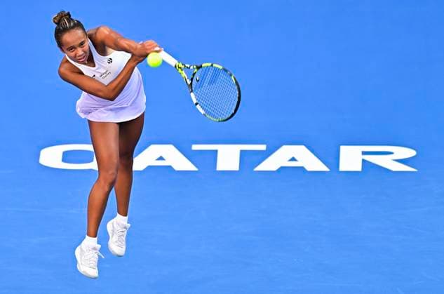 Sport Bilder des Tages Qatar TotalEnergies Open - Day 4 Leylah Fernandez of Canada is competing in her third-round match against Qinwen Zheng of China at the WTA, Tennis Damen 1000-Qatar TotalEnergies Open tennis tournament at the Khalifa International Tennis Complex in Doha, Qatar, on February 14, 2024. DOHA Qatar  Copyright: xNoushadxThekkayilx originalFilename:varittyakkal-qatartot240214_npg6O.jpg