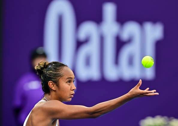 Qatar TotalEnergies Open - Day 4 Leylah Fernandez of Canada is competing in her third-round match against Qinwen Zheng of China at the WTA, Tennis Damen 1000-Qatar TotalEnergies Open tennis tournament at the Khalifa International Tennis Complex in Doha, Qatar, on February 14, 2024. DOHA Qatar  Copyright: xNoushadxThekkayilx originalFilename:varittyakkal-qatartot240214_npQAt.jpg