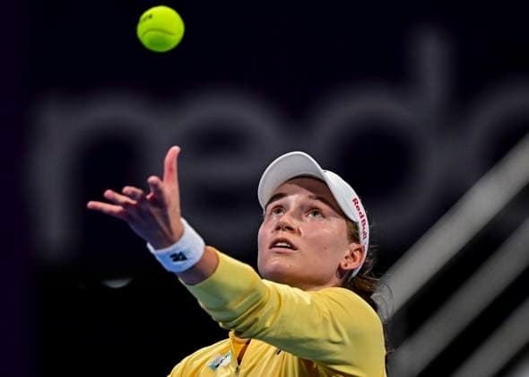 Qatar TotalEnergies Open - Day 4 Elena Rybakina of Kazakhstan is in action during her third-round match against Emma Navarro of the US at the WTA, Tennis Damen 1000-Qatar TotalEnergies Open tennis tournament at the Khalifa International Tennis Complex in Doha, Qatar, on February 14, 2024. DOHA Qatar  Copyright: xNoushadxThekkayilx originalFilename:varittyakkal-qatartot240214_nplb5.jpg