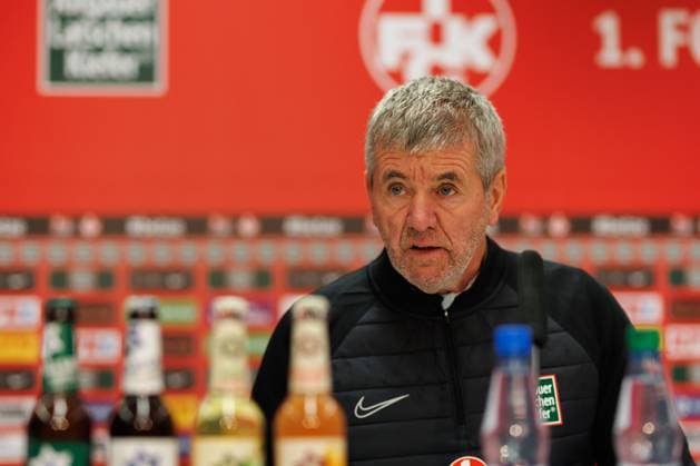 Friedhelm Funkel Coach 1 FC Kaiserslautern , Press conference, 1 FC Kaiserslautern , Football, 2 Bundesliga, Season 2023 2024, 14 02 2024 Friedhelm Funkel Coach 1 FC Kaiserslautern , Press conference, 1 FC Kaiserslautern , Football, 2 Bundesliga, Season 2023 2024, 14 02 2024 Kaiserslautern Copyright: xEibner-Pressefoto AlexanderxNeisx EP_ANS