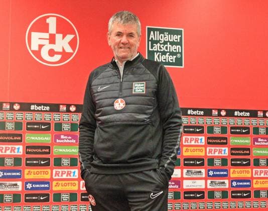 14 02 2024, xmohx, Soccer 2 Bundesliga, 1 FC Kaiserslautern Training emspor, v l Coach Friedhelm Funkel at the first official press conference DFL DFB REGULATIONS PROHIBIT ANY USE OF PHOTOGRAPHS as IMAGE SEQUENCES and or QUASI VIDEO Kaiserslautern