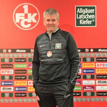 14 02 2024, xmohx, Soccer 2 Bundesliga, 1 FC Kaiserslautern Training emspor, v l Coach Friedhelm Funkel at the first official press conference DFL DFB REGULATIONS PROHIBIT ANY USE OF PHOTOGRAPHS as IMAGE SEQUENCES and or QUASI VIDEO Kaiserslautern