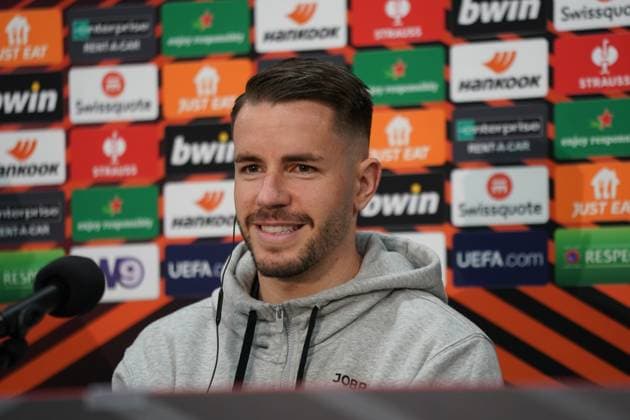 Press conference SC Freiburg in Lens, France PK with coach Christian Streich and Freiburgs Christian Günter before the match in the Europa League 2023 2024, knockout round play-offs against RC Lens at Bollaert Delelis Lens Copyright: xJoeranxSteinsiekx