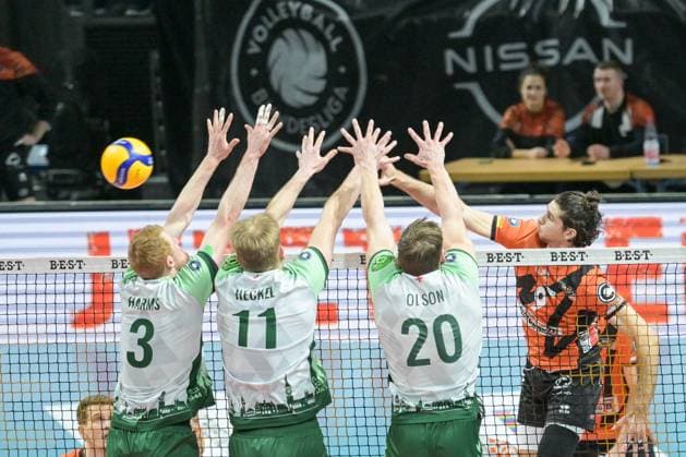 Berlin, Germany February 14, 2024 1 VBL 2023 2024 Berlin Recycling Volleys vs FT 1844 Freiburg In the picture from left in a duel Yannick Harms FT Freiburg , Lennart Heckel FT Freiburg , Levi Olson FT Freiburg , Timothee Carle BR Volleys Copyright: xFotostandx xReuhlx