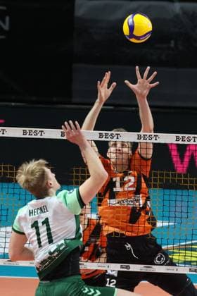 DEU, DVV, 1 VBL, BR Volleys vs FT1844 Freiburg, 14 02 2024, Max Schmeling Halle, Berlin, DEU, DVV, 1 VBL, BR Volleys vs FT1844 Freiburg, in the picture Saso Stalekar BR Volleys 12 , Lennart Heckel FT 1844 Freiburg 11 Foto Juergen Engler nordphoto GmbH nordphotoxGmbHx xEngler nph00076