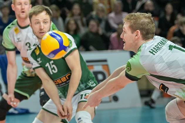 Berlin, Germany 14 February 2024 1 VBL 2023 2024 Berlin Recycling Volleys vs FT 1844 Freiburg In the picture Luc Hartmann FT Freiburg right takes the ball, Jonathan Schönhagen FT Freiburg left secures the ball Copyright: xFotostandx xReuhlx
