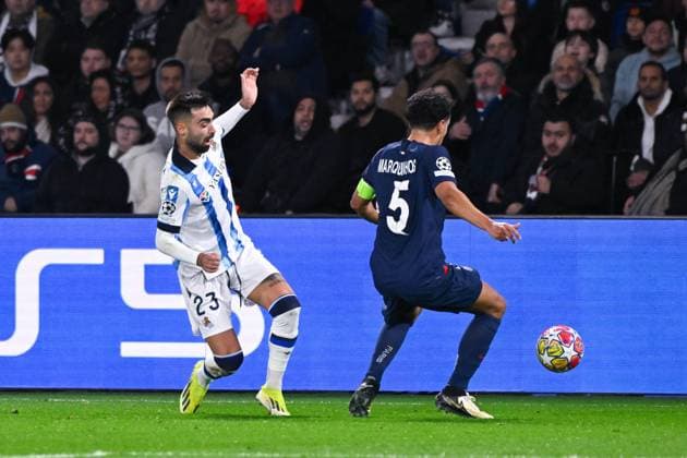 Brais MÃ ndez ( 23 - Real Sociedad ) and Marquinhos ( 5 - PSG ) during the UEFA Champions League match between PSG and Real Sociedad at Parc Des Princes on February 14, 2024 in Paris, France. ( Photo by federico pestellini panoramic ) - FOOTBALL : Paris Saint Germain vs Real Sociedad - Ligue des Champions - 14 02 2024 FedericoPestellini Panoramic 