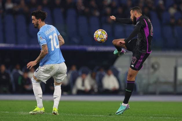 UEFA CHAMPIONS LEAGUE 2023-2024 - Round 16 - SS Lazio vs Bayern Munchen, Olympic Stadium in Rome Rome, Italy 14.2.2024: Noussair Mazraoui of Bayern Munchen in action during the Uefa Champions League 2023-2024, round of 16 football match SS Lazio vs FC Bayern Mucnhen at Olympic Stadium in Rome. Rome Olympic italy italy Copyright: xmarcoxiacobucci
