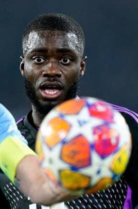 Lazio v FC Bayern Munich - UEFA Champions League Dayot Upamecano of FC Bayern Munich looks on during the UEFA Champions League Round of 16 match between SS Lazio v FC Bayern Munich at Stadio Olimpico Roma on February 14, 2024 in Rome, Italy. Rome Stadio Olimpico Rome Italy Copyright: xGiuseppexMaffiax UCL_Lazio-BayernMunich_GM_140224_LIA8588