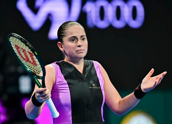 Qatar TotalEnergies Open - Day 4 Jelena Ostapenko of Latvia is reacting during her first-round match against Victoria Azarenka at the WTA, Tennis Damen 1000-Qatar TotalEnergies Open tennis tournament at the Khalifa International Tennis Complex in Doha, Qatar, on February 14, 2024. DOHA Qatar  Copyright: xNoushadxThekkayilx originalFilename:varittyakkal-qatartot240214_npiD3.jpg
