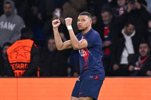 Kylian Mbappe ( 7 - PSG ) celebrates after scoring during the UEFA Champions League match between PSG and Real Sociedad at Parc Des Princes on February 14, 2024 in Paris, France. ( Photo by federico pestellini panoramic ) - FOOTBALL : Paris Saint Germain vs Real Sociedad - Ligue des Champions - 14 02 2024 FedericoPestellini Panoramic 