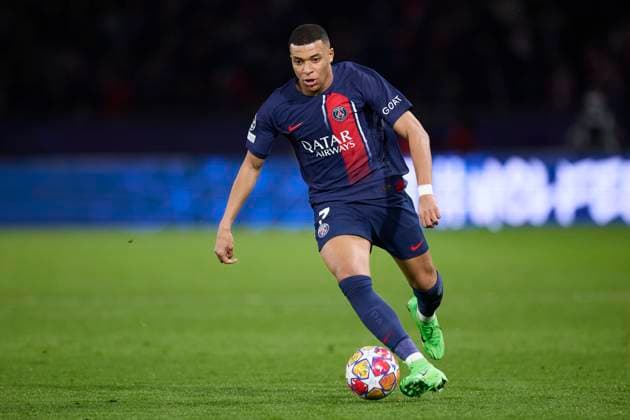Paris Saint-Germain v Real Sociedad: Round of 16 Leg One - UEFA Champions League 2023 2024 Kylian Mbappe of Paris Saint-Germain in action during the UEFA Champions League match between Paris Saint-Germain and Real Sociedad at Parc des Princes on February 14, 2024, in Paris, France. Paris Parc des Princes Paris France RL_PSGvRSO_106 Copyright: xRicardoxLarreinax