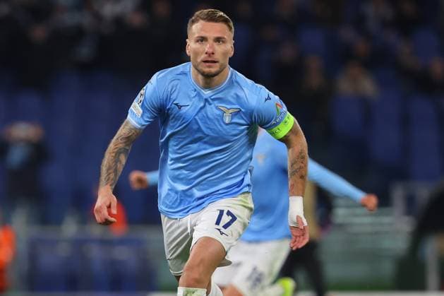 UEFA CHAMPIONS LEAGUE 2023-2024 - Round 16 - SS Lazio vs Bayern Munchen, Olympic Stadium in Rome Rome, Italy 14.2.2024: Ciro Immobile of Lazio score the goal 1-0 and celebrate with the team i during the Uefa Champions League 2023-2024, round of 16 football match SS Lazio vs FC Bayern Mucnhen at Olympic Stadium in Rome. Rome Olympic italy italy Copyright: xmarcoxiacobucci