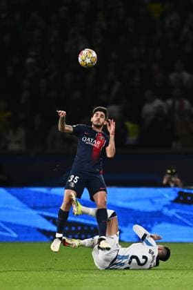 PARIS, FRANCE - FEBRUARY 14: Lucas Beraldo of Paris Saint-Germain and Brais Mendez of Real Sociedad during the UEFA Champions League 2023 24 round of 16 first leg match between Paris Saint-Germain and Real Sociedad at Parc des Princes on February 14, 2024 in Paris, Paris Saint-Germain v Real Sociedad: Round of 16 First Leg - UEFA Champions League 2023 24 Copyright: xSebastianxFrejx