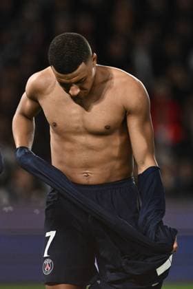 PARIS, FRANCE - FEBRUARY 14: Kylian Mbappe of Paris Saint-Germain during the UEFA Champions League 2023 24 round of 16 first leg match between Paris Saint-Germain and Real Sociedad at Parc des Princes on February 14, 2024 in Paris, Paris Saint-Germain v Real Sociedad: Round of 16 First Leg - UEFA Champions League 2023 24 Copyright: xSebastianxFrejx