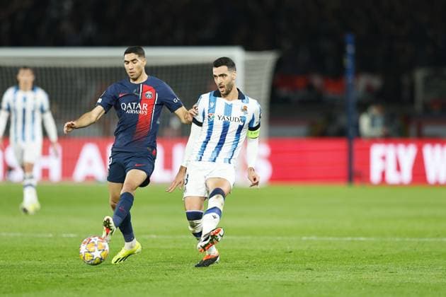 (L-R) Achraf Hakimi (PSG), Mikel Merino (Sociedad), FEBRUARY 14, 2024 - Football Soccer : UEFA Champions League Round of 16 1st leg match between Paris Saint-Germain 2-0 Real Sociedad at the Parc des Princes in Paris, France. Noxthirdxpartyxsales  (244010635)