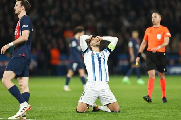 Mikel Merino (Sociedad), FEBRUARY 14, 2024 - Football Soccer : Merino regret after miss attempts on target during UEFA Champions League Round of 16 1st leg match between Paris Saint-Germain 2-0 Real Sociedad at the Parc des Princes in Paris, France. Noxthirdxpartyxsales  (244010692)