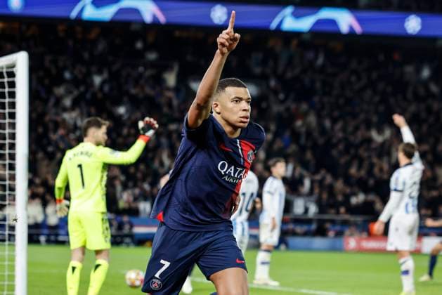 Paris Saint-Germain v Real Sociedad: Round of 16 First Leg - UEFA Champions League 2023 24 Sebastien Muylaert MAXPPP - Paris 14 02 2024 Kylian Mbappe of PSG reacts after scoring during the UEFA Champions League 2023 24 round of 16 first leg match between Paris Saint-Germain and Real Sociedad at Parc des Princes in Paris, France. 14.02.2024 Paris France  Copyright: xMAXPPPxSébastienxMuylaertx LTG202402155225 LTG202402155225