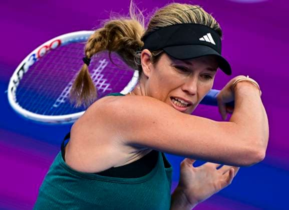 Qatar TotalEnergies Open - Day 5 Danielle Collins is in action during her quarter-final match against Anastasia Pavlyuchenkova at the WTA, Tennis Damen 1000-Qatar TotalEnergies Open tennis tournament at the Khalifa International Tennis Complex in Doha, Qatar, on February 15, 2024. DOHA Qatar  Copyright: xNoushadxThekkayilx originalFilename:varittyakkal-qatartot240215_np3Qo.jpg