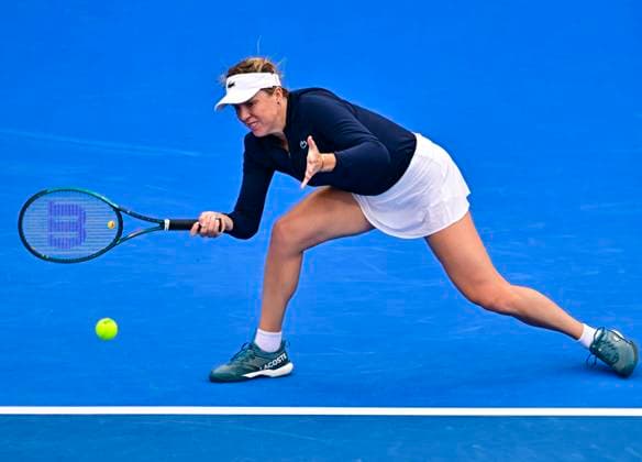 Qatar TotalEnergies Open - Day 5 Anastasia Pavlyuchenkova is playing in her quarter-final match against Danielle Collins of the US at the WTA, Tennis Damen 1000-Qatar TotalEnergies Open tennis tournament at the Khalifa International Tennis Complex in Doha, Qatar, on February 15, 2024. DOHA Qatar  Copyright: xNoushadxThekkayilx originalFilename:varittyakkal-qatartot240215_npg1m.jpg