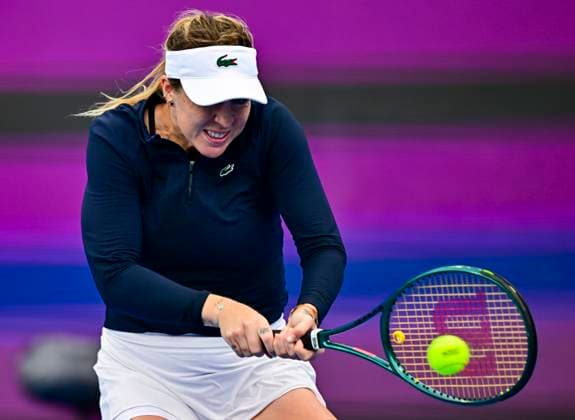 Qatar TotalEnergies Open - Day 5 Anastasia Pavlyuchenkova is playing in her quarter-final match against Danielle Collins of the US at the WTA, Tennis Damen 1000-Qatar TotalEnergies Open tennis tournament at the Khalifa International Tennis Complex in Doha, Qatar, on February 15, 2024. DOHA Qatar  Copyright: xNoushadxThekkayilx originalFilename:varittyakkal-qatartot240215_npgA7.jpg