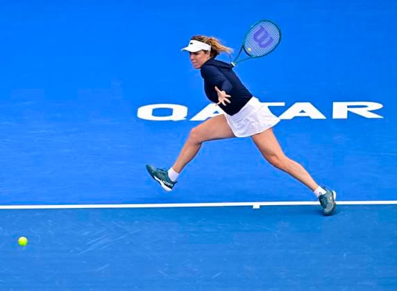 Qatar TotalEnergies Open - Day 5 Anastasia Pavlyuchenkova is playing in her quarter-final match against Danielle Collins of the US at the WTA, Tennis Damen 1000-Qatar TotalEnergies Open tennis tournament at the Khalifa International Tennis Complex in Doha, Qatar, on February 15, 2024. DOHA Qatar  Copyright: xNoushadxThekkayilx originalFilename:varittyakkal-qatartot240215_npGJn.jpg