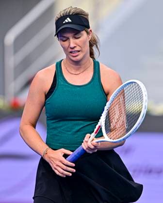 Qatar TotalEnergies Open - Day 5 Danielle Collins of the US is reacting during her first-round match against Anastasia Pavlyuchenkova at the WTA, Tennis Damen 1000-Qatar TotalEnergies Open tennis tournament at the Khalifa International Tennis Complex in Doha, Qatar, on February 15, 2024. DOHA Qatar  Copyright: xNoushadxThekkayilx originalFilename:varittyakkal-qatartot240215_npo6C.jpg