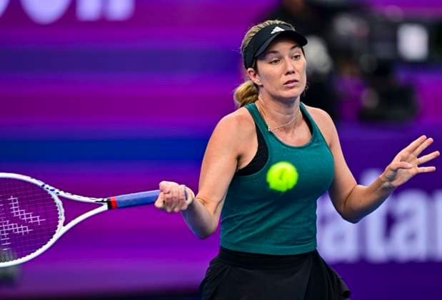 Qatar TotalEnergies Open - Day 5 Danielle Collins is in action during her quarter-final match against Anastasia Pavlyuchenkova at the WTA, Tennis Damen 1000-Qatar TotalEnergies Open tennis tournament at the Khalifa International Tennis Complex in Doha, Qatar, on February 15, 2024. DOHA Qatar  Copyright: xNoushadxThekkayilx originalFilename:varittyakkal-qatartot240215_npUQN.jpg