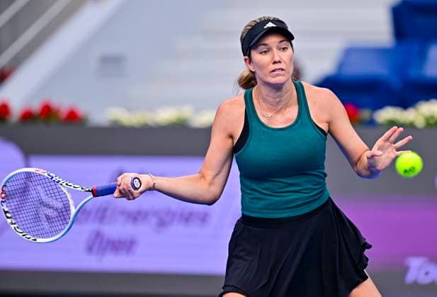 Qatar TotalEnergies Open - Day 5 Danielle Collins is in action during her quarter-final match against Anastasia Pavlyuchenkova at the WTA, Tennis Damen 1000-Qatar TotalEnergies Open tennis tournament at the Khalifa International Tennis Complex in Doha, Qatar, on February 15, 2024. DOHA Qatar  Copyright: xNoushadxThekkayilx originalFilename:varittyakkal-qatartot240215_npVJL.jpg