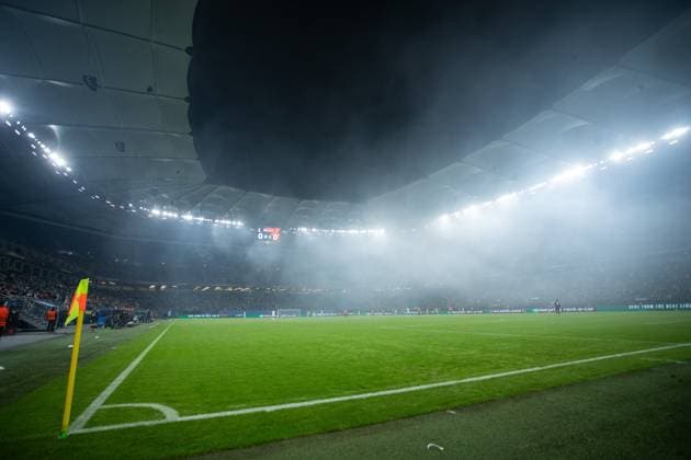 UEFA Europa League 2023 24 Shakhtar Olympique Marseille 15 02 2024 Volksparkstadion at the match, pyrotechnics by Olympique Marseille fans UEFA Europa League 2023 24 Shakhtar Olympique Marseille Hamburg, Volksparkstadion, 15 02 2024 Copyright: xBEAUTIFULxSPORTS Buriakovx