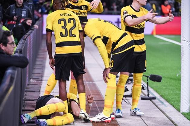 BERN, SWITZERLAND FEBRUARY 15 Filip Ugrinic of Young Boys L is injured after scoring during the UEFA Europa League 2023 24 round of 16 first leg match between BSC Young Boys and Sporting CP at Stadion Wankdorf on February 15, 2024 in Bern, Switzerland Copyright: xJustPictures.ch ManuelxWinterbergerx jp-en-EuSpIm-MWI_2025-20240215