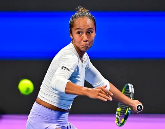 Qatar TotalEnergies Open - Day 5 Leylah Fernandez of Canada is competing in her quarter-final match against Elena Rybakina of Kazakhstan at the WTA, Tennis Damen 1000-Qatar TotalEnergies Open tennis tournament at the Khalifa International Tennis Complex in Doha, Qatar, on February 15, 2024. DOHA Qatar  Copyright: xNoushadxThekkayilx originalFilename:varittyakkal-qatartot240215_npC1w.jpg