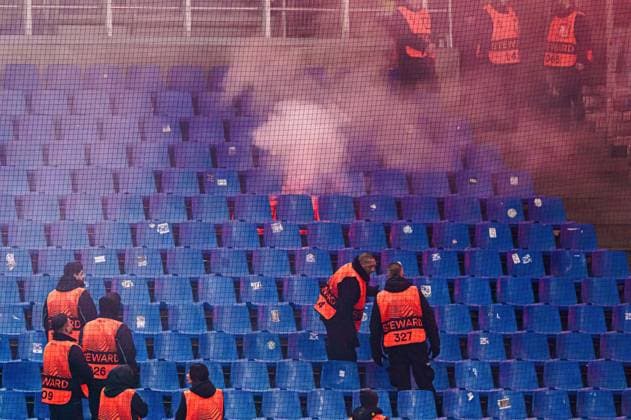 Pyrotechnics Begalo Fans Ultras Olympique de Marseille falls on seats GER, Shakhtar Donetsk vs Olympique de Marseille, Football, Europa League, Play offs, Season 2023 2024, 15 02 2024 GER, Shakhtar Donetsk vs Olympique de Marseille, Football, Europa League, Play offs, Season 2023 2024, 15 02 2024 Hamburg Copyright: xEibner-Pressefoto MarcelxvonxFehrnx EP_MFN