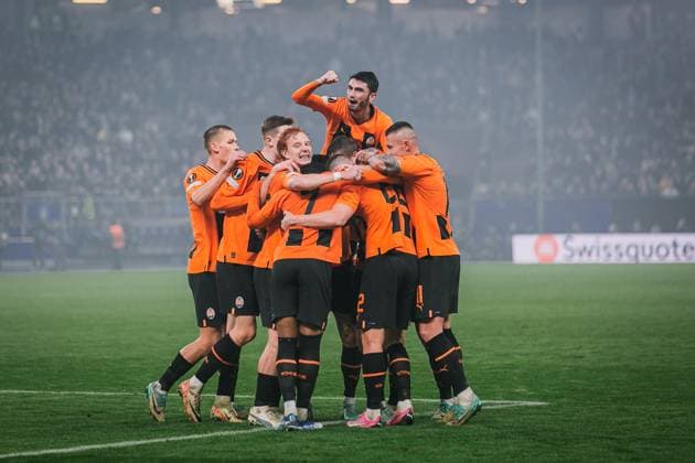 Soccer I Men I UEFA Europa League I Intermediate round I FC Shakhtar Donetsk Olympique Marseille I 15 02 2024 Shakhtar Donetsk cheers to 1 1 Hamburg Volksparkstadion Hamburg Germany Copyright: xLobecax xHenningxRohlfsx