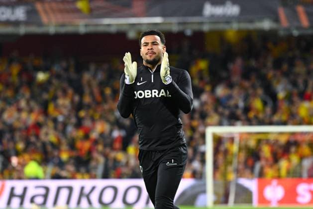 Noah Atubolu ( 1 - Fribourg ) warms up prior to the UEFA Europa League match between Racing Club Lens and SC Freiburg at Stade Felix Bollaert on February 15, 2024 in Lens, France. ( Photo by federico pestellini panoramic ) - FOOTBALL : Lens vs Fribourg - Europa League - 15 02 2024 FedericoPestellini Panoramic 