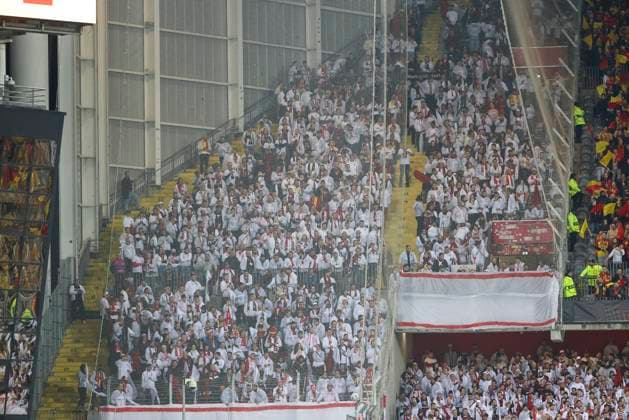 Fanblock SC Freiburg , Football, UEFA Europa League, Play off 1 match, 2023 2024, RC Lens vs SC Freiburg, 15 02 2024, Stade Bollaert Delelis, Lens, France Lens Stade Bollaert Delelis Pas de Calais France Copyright: xGrantxHubbsx