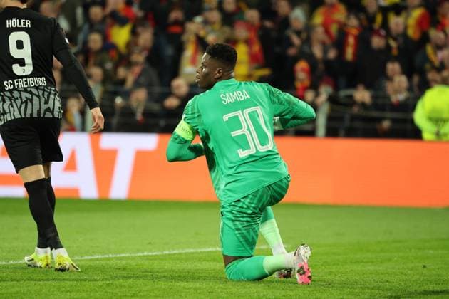 Brice SAMBA (RC Lens) lors du match de l UEFA Europa League entre le RC Lens et SC Fribourg, stade Bollaert-Delelis, le 15 fÃ vrier 2024 FOOTBALL : RC LENS vs SC FREIBURG - UEFA EUROPA LEAGUE - 15 02 2024 LaurentSanson Panoramic 