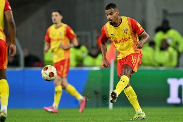 240215 RC Lens vs SC Freiburg Andy Diouf (18) of RC Lens pictured in action during the Uefa Europa League play-off -first leg game in the 2023-2024 season between Racing Club de Lens and SC Freiburg on February 15 , 2024 in Lens, France. (Photo by David Catry Isosport) LENS FRANCE  Copyright: xx 438689