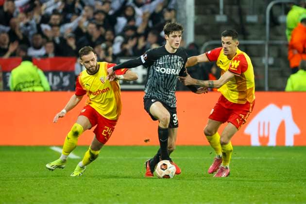Jonathan Gradit RC Lens, 24 , Merlin Roehl SC Freiburg, 34 and Florian Sotoca RC Lens, 07 fighting for the ball , Football, UEFA Europa League, Play off 1 match, 2023 2024, RC Lens vs SC Freiburg, 15 02 2024, Stade Bollaert Delelis, Lens, France Lens Stade Bollaert Delelis Pas de Calais France Copyright: xGrantxHubbsx