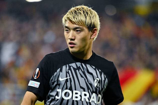 Ritsu Doan ( 42 - Fribourg ) during the UEFA Europa League match between Racing Club Lens and SC Freiburg at Stade Felix Bollaert on February 15, 2024 in Lens, France. ( Photo by federico pestellini panoramic ) - FOOTBALL : Lens vs Fribourg - Europa League - 15 02 2024 FedericoPestellini Panoramic 