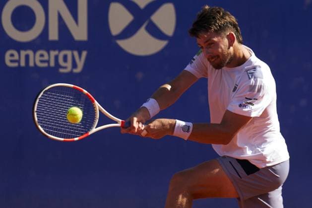 Cameron Norrie of Great Britain returns a backhand to Federico Coria of Argentina during the round sixteen match of the IEB+ Argentina Open 2024 at Buenos Aires Lawn Tennis Club on February 15, 2024 in Buenos Aires, Argentina. (Photo by Camilla Stolen Imago) Buenos Aires Argentina Copyright: xCamillaxStolenx L1740997