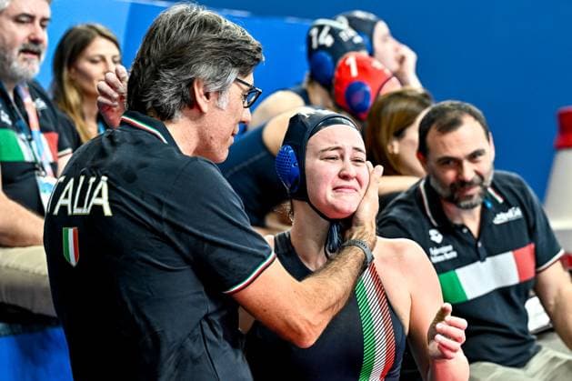 Members of team Italy celebrate the Olympic qualification after the Water polo, Wasserball women classification 7th 8th place match between team Canada (white caps) and team Italy (blue caps) of the 21st World Aquatics Championships at the Aspire Dome in Doha (Qatar), February 16, 2024. GiorgioXScala