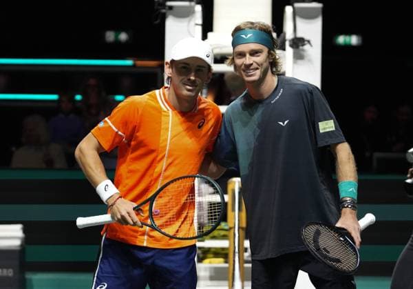 TENNIS - ABN AMRO OPEN 2024 Andrey Rublev of Russia and Alex de Minaur of Australia during the ABN Amro Open 2024, ATP, Tennis Herren 500 tennis tournament on February 16, 2024 in Rotterdam, Netherlands - Photo Laurent Lairys PANORAMIC Rotterdam Netherlands  Copyright: xPANORAMIC MAXPPPxLaurentxLairysx DSC05123 DSC05123