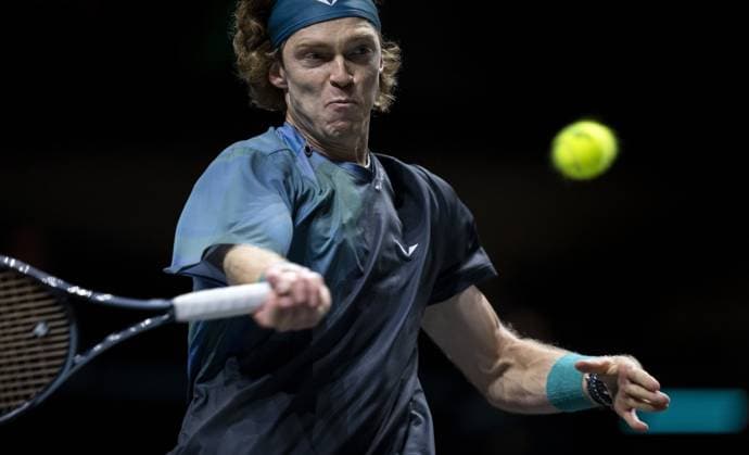 ROTTERDAM - Andrey Rublev (RUS) in action against Alex de Minaur (AUS) on the fifth day of the ABN AMRO Open tennis tournament in Ahoy. ANP SANDER KONING ABN AMRO Open 2024 xVIxANPxSportx xxANPxIVx 491262002 originalFilename: 491262002.jpg