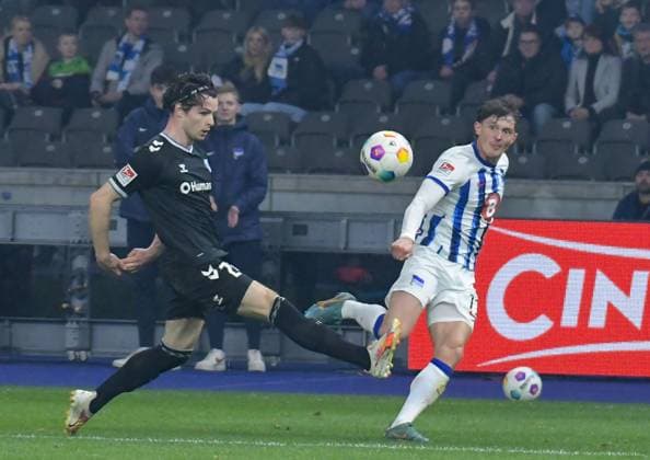Soccer 2 Bundesliga, Hertha BSC 1 FC Magdeburg 16 02 2024, xdanx, Soccer 2 Bundesliga, Hertha BSC 1 FC Magdeburg, v l Jean Hugonet 1 FC Magdeburg 24 ,Fabian Reese Hertha BSC 11 ,Zweikampf, duel, fight, tackle DFL DFB REGULATIONS PROHIBIT ANY USE OF PHOTOGRAPHS as IMAGE SEQUENCES and or QUASI VIDEO Photo Daniel Lakomski Mix1 Berlin Olympiastadion Berlin Berlin Germany EN Copyright: xDanielxLakomskix