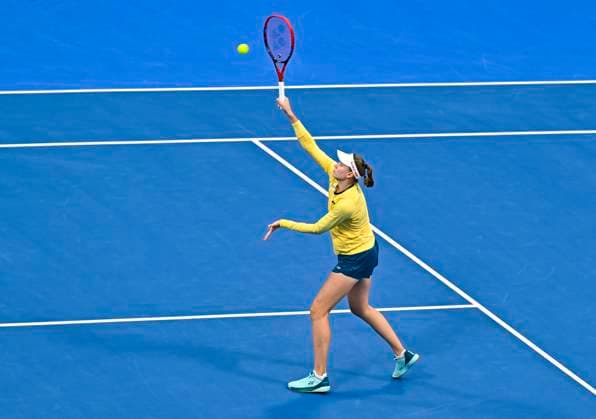 Qatar TotalEnergies Open - Day 6 Elena Rybakina from Kazakhstan is playing in her semifinal match against Anastasia Pavlyuchenkova at the WTA, Tennis Damen 1000-Qatar TotalEnergies Open tennis tournament at the Khalifa International Tennis Complex in Doha, Qatar, on February 16, 2024. DOHA Qatar  Copyright: xNoushadxThekkayilx originalFilename:varittyakkal-qatartot240216_npvRa.jpg